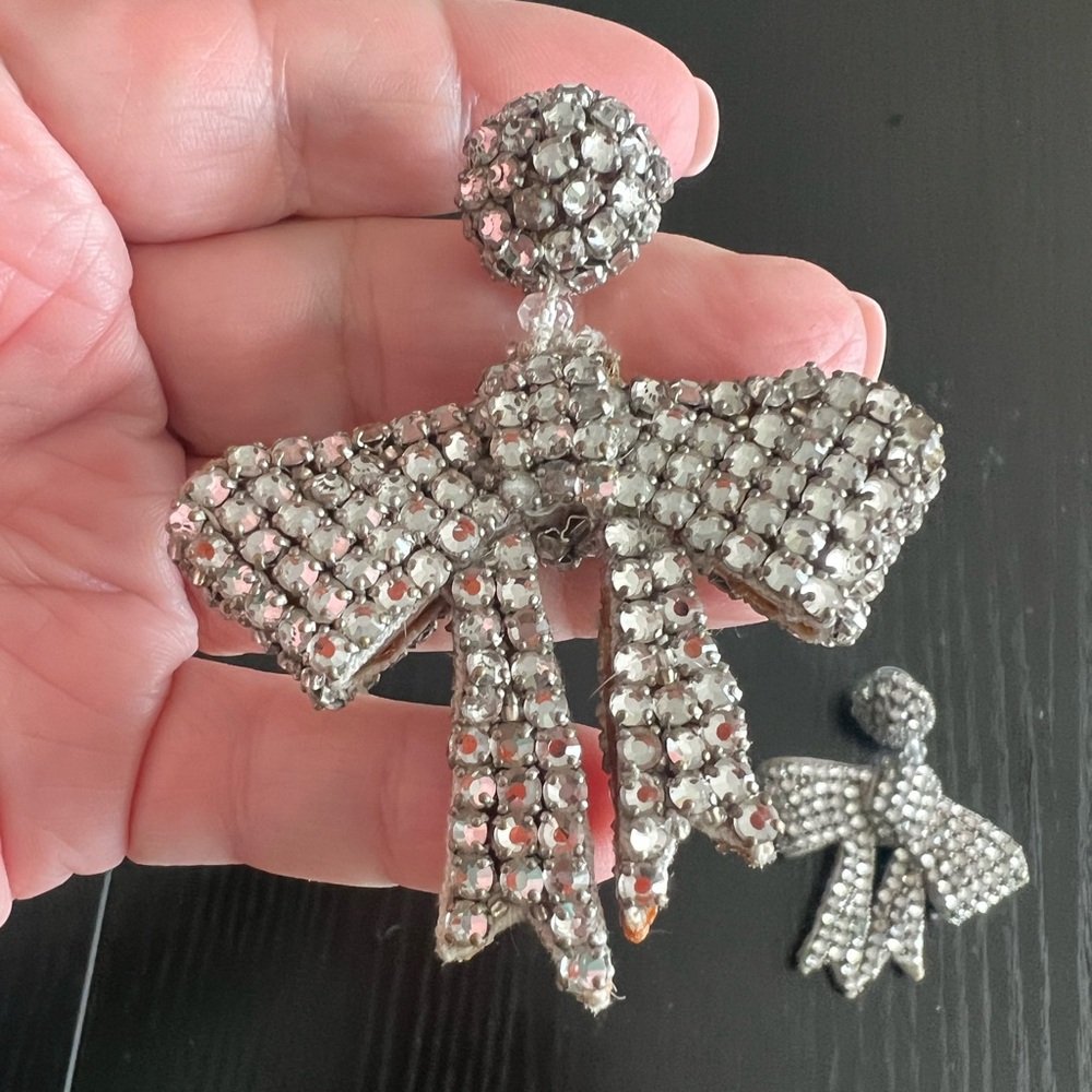 Oscar de la Renta Crystal Bow Earrings